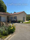 Maison à MEILLONNAS
