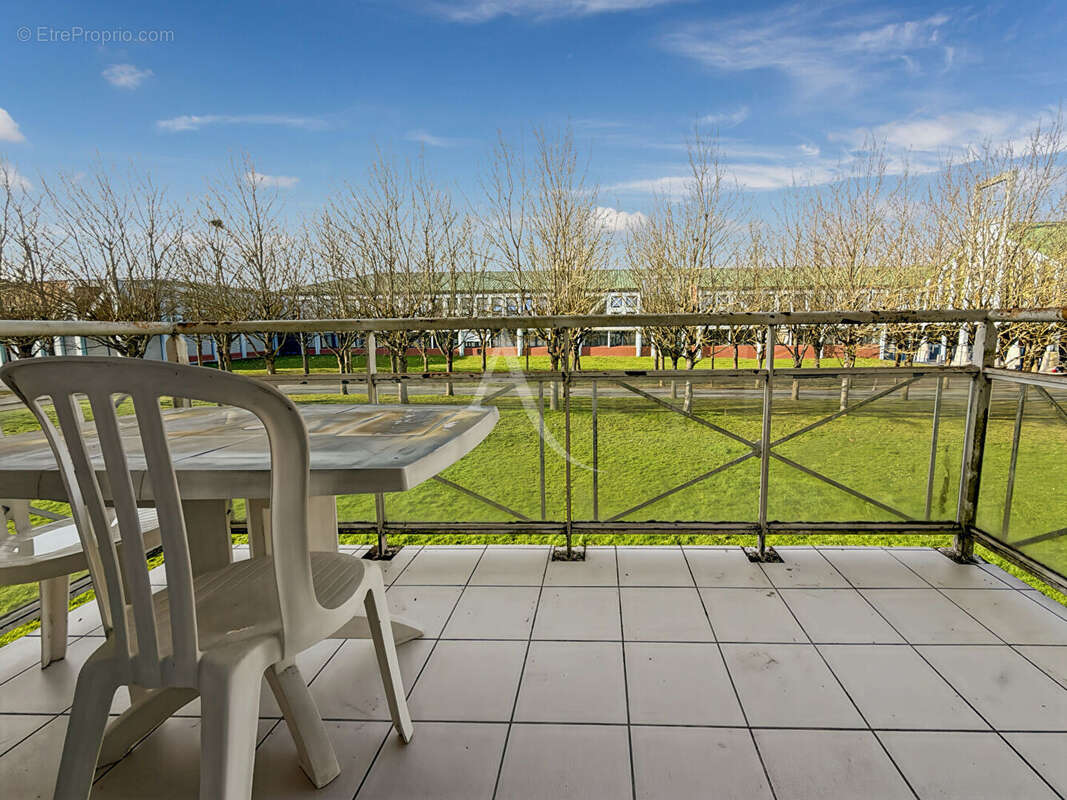 Appartement à JOUY-LE-MOUTIER