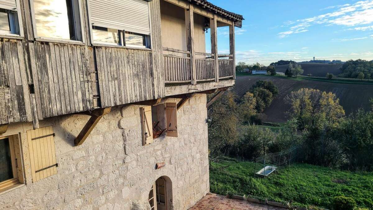 Maison à SAINT-VINCENT-LESPINASSE