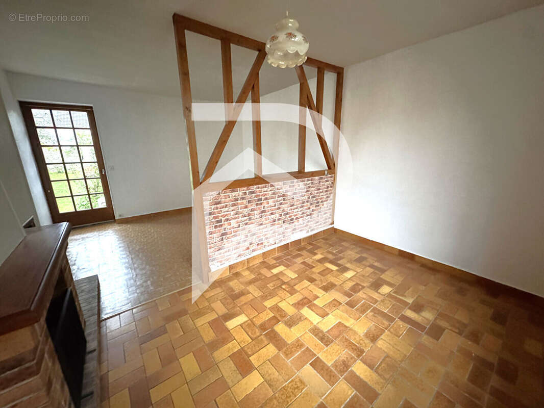 Maison à EZY-SUR-EURE