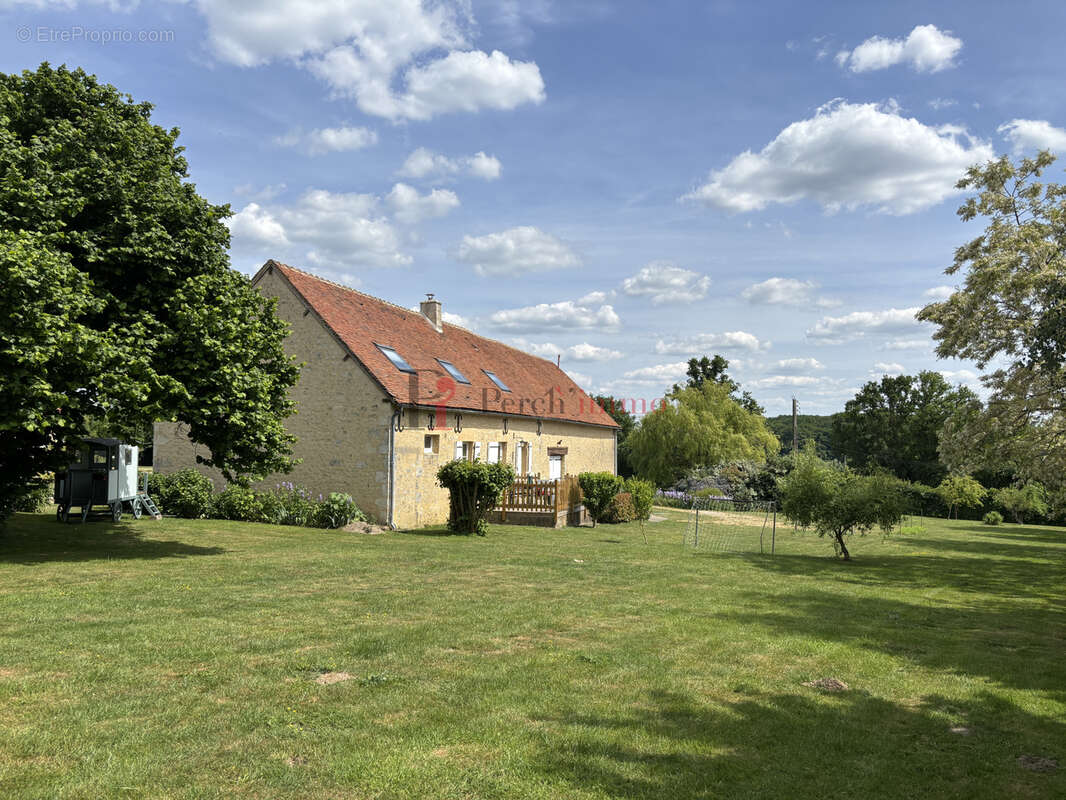 Maison à LE PIN-LA-GARENNE