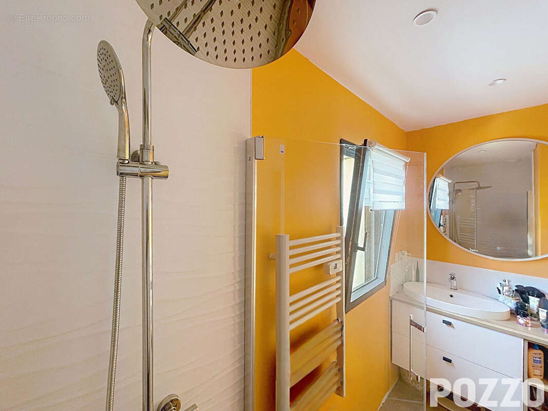 A VENDRE Maison Contemporaine  de 161 m2 - photo 11
