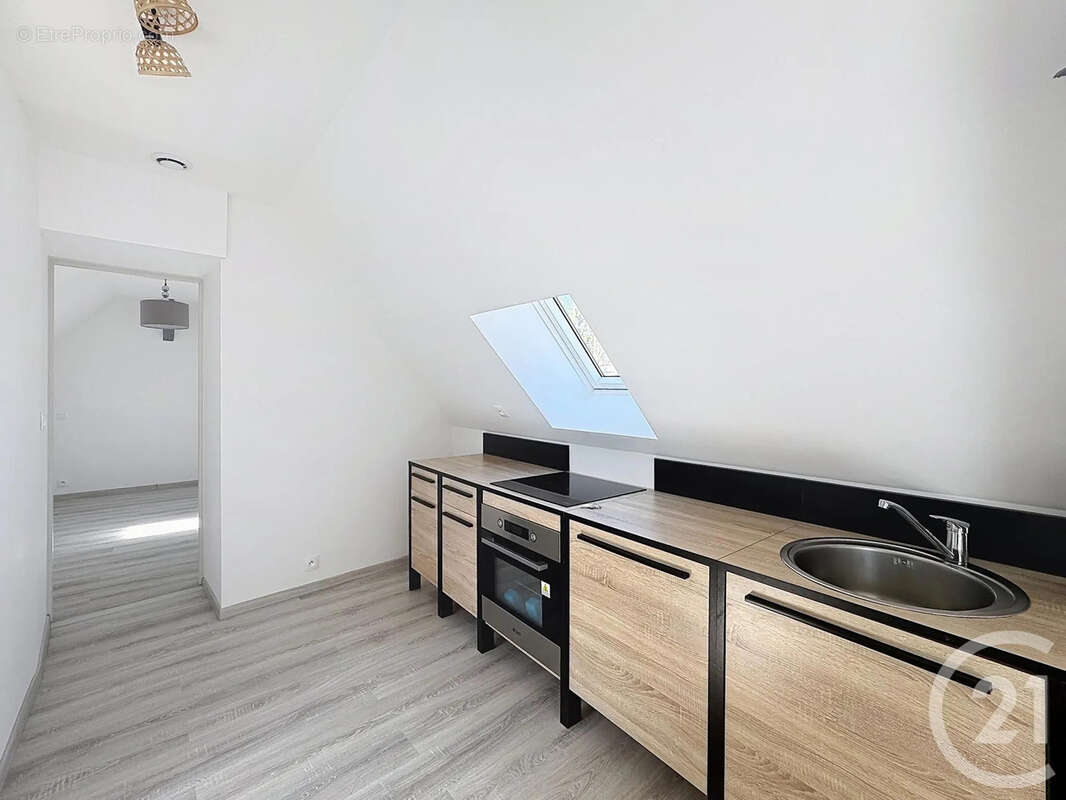 Appartement 28 m² à Sens  - photo 6