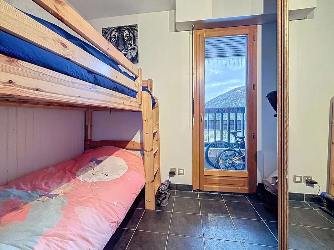 Appartement à SAINT-ETIENNE-DE-TINEE