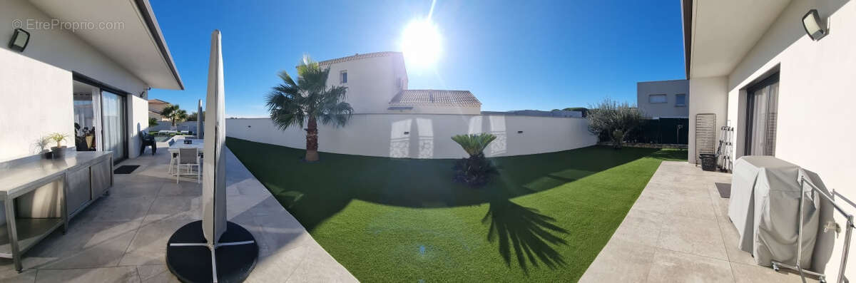 Maison à PUGET-SUR-ARGENS