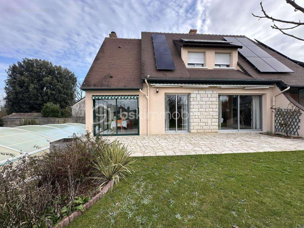 Maison à ARNAGE