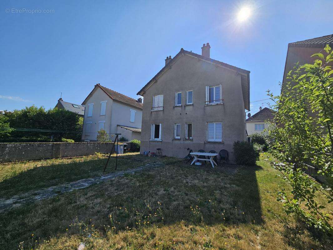 Maison à GUERET