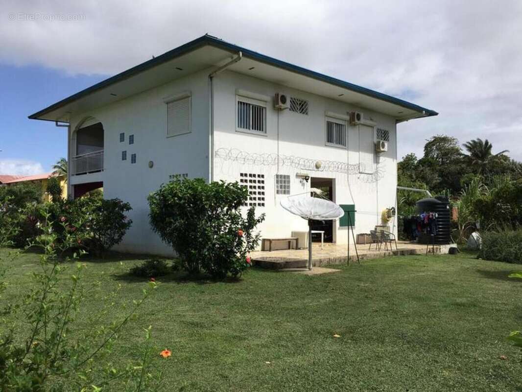 À VENDRE - VILLA T4 de standing / Route de Troubiran, Cayenne - photo 3