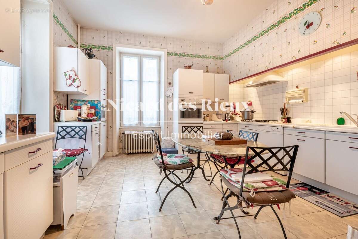 Maison à MAGNAC-LAVAL