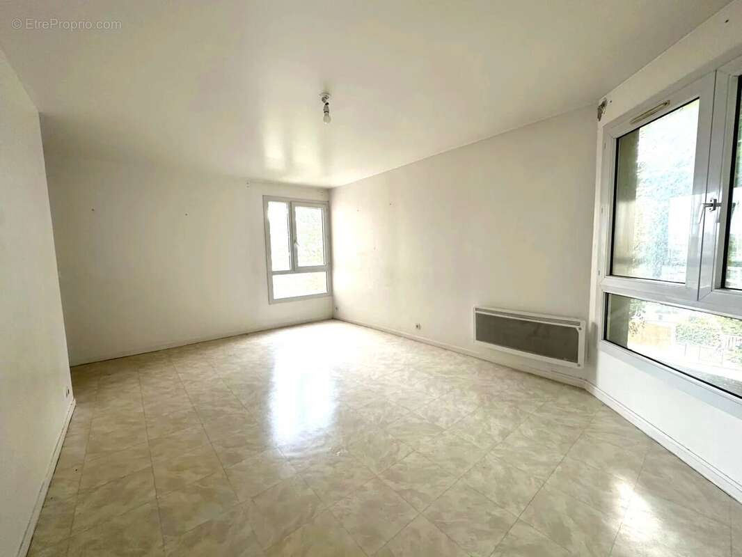 Appartement à ATHIS-MONS