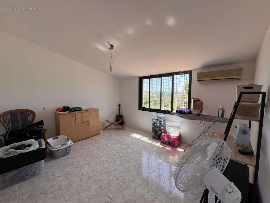 Maison à COURNONSEC