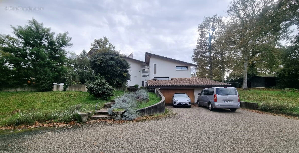 Maison à MAZEROLLES
