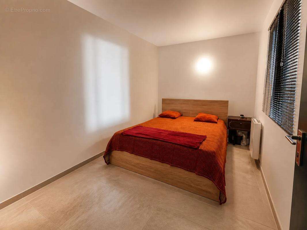 Appartement à L'ISLE-SUR-LA-SORGUE