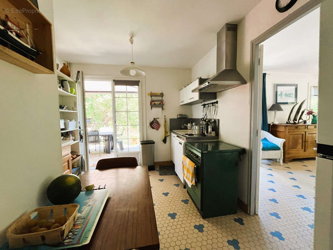 Maison à MESCHERS-SUR-GIRONDE