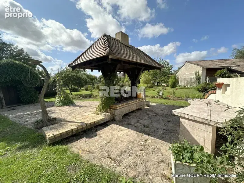 FEROLLES (45)    Maison de 175 m2/sol  7 P  5 chbr - Sous-sol complet  - Parcelle de 3 015 - photo 13