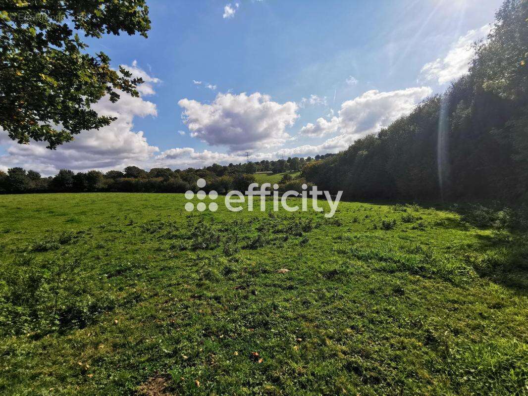 Maison à SAINT-SEVER-CALVADOS