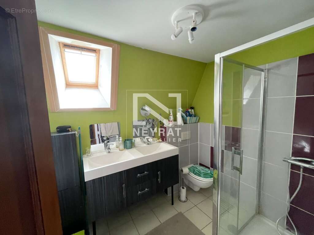 Authentique maison de village de 157 m2 - photo 10