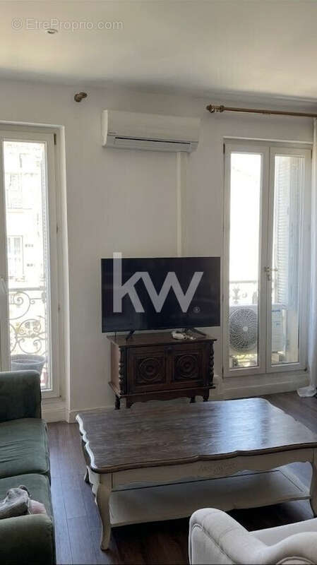 Appartement à MARSEILLE-2E