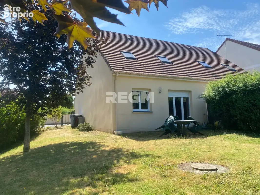 Maison à MORIGNY-CHAMPIGNY