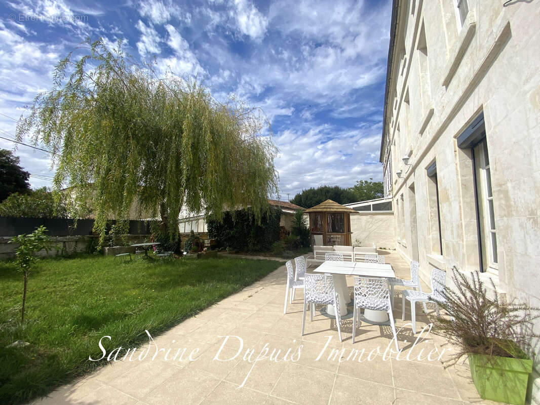 SAINTES : Propriété de charme 6 chambres - photo 18