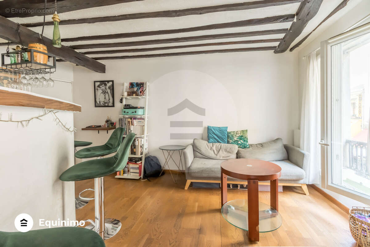 3 pièces 2 chambres de 63 m2 situé à 200m du métro Blanche - photo 3