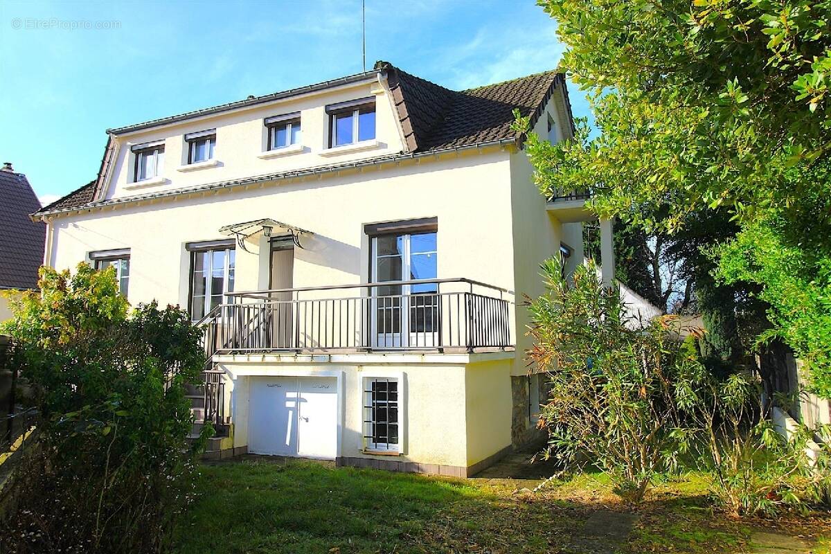 Maison à YERRES