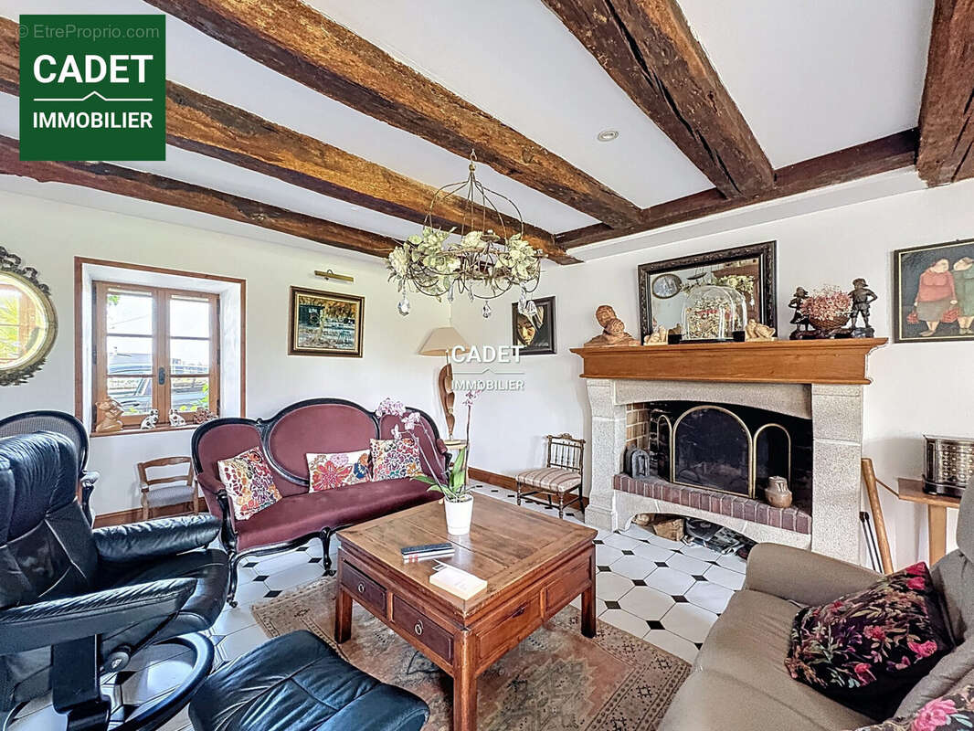 Maison à LA HAYE-PESNEL