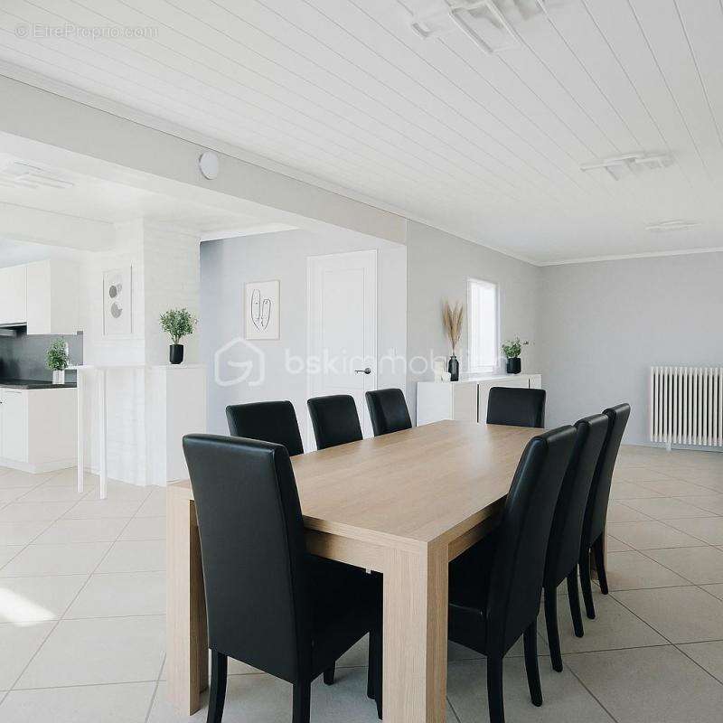 Maison à LA FERTE-ALAIS