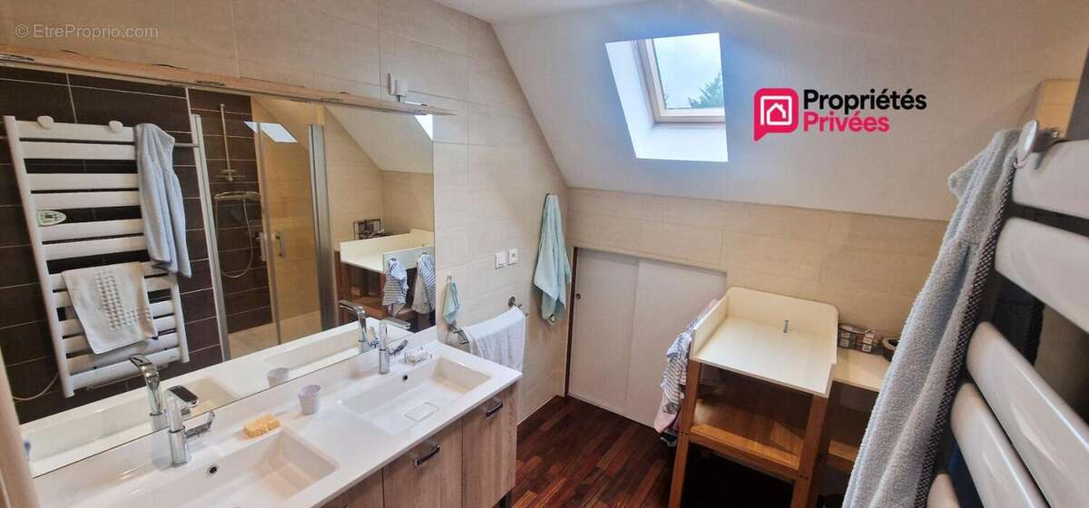 Pavillon de 139 m² - 6 pièces et 4 chambres sur sous-sol - terrain de 1486 m² - photo 12