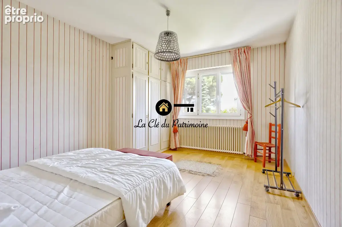 Villa de 308 m2 sur terrain de 1000 m2 avec terrasse- jardin et dependance - ares - photo 20