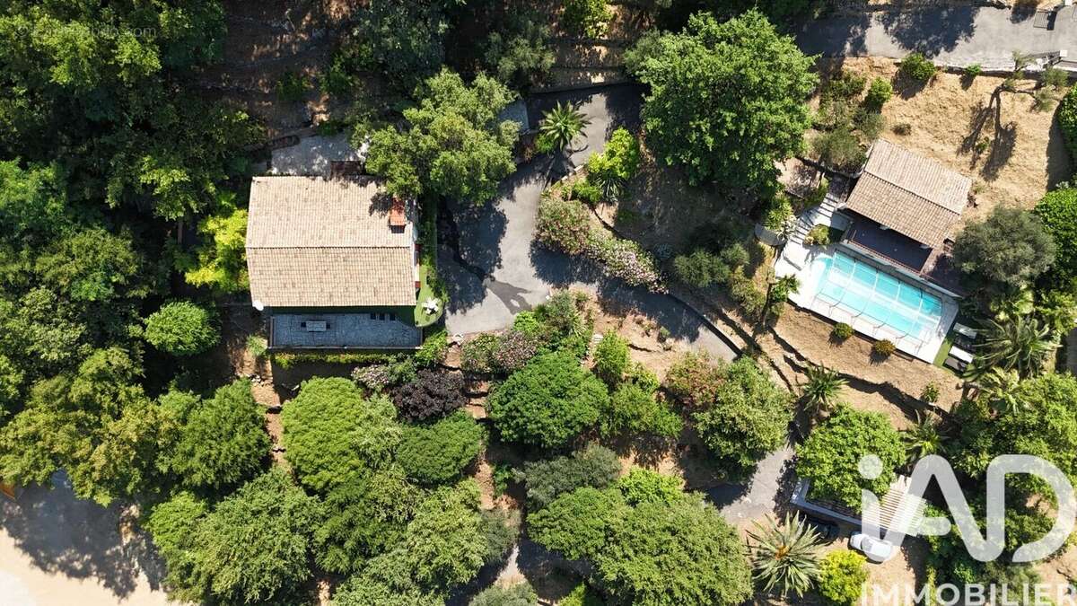 Photo 2 - Maison à TOURRETTES-SUR-LOUP