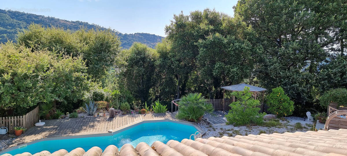 Maison à LA GARDE-FREINET