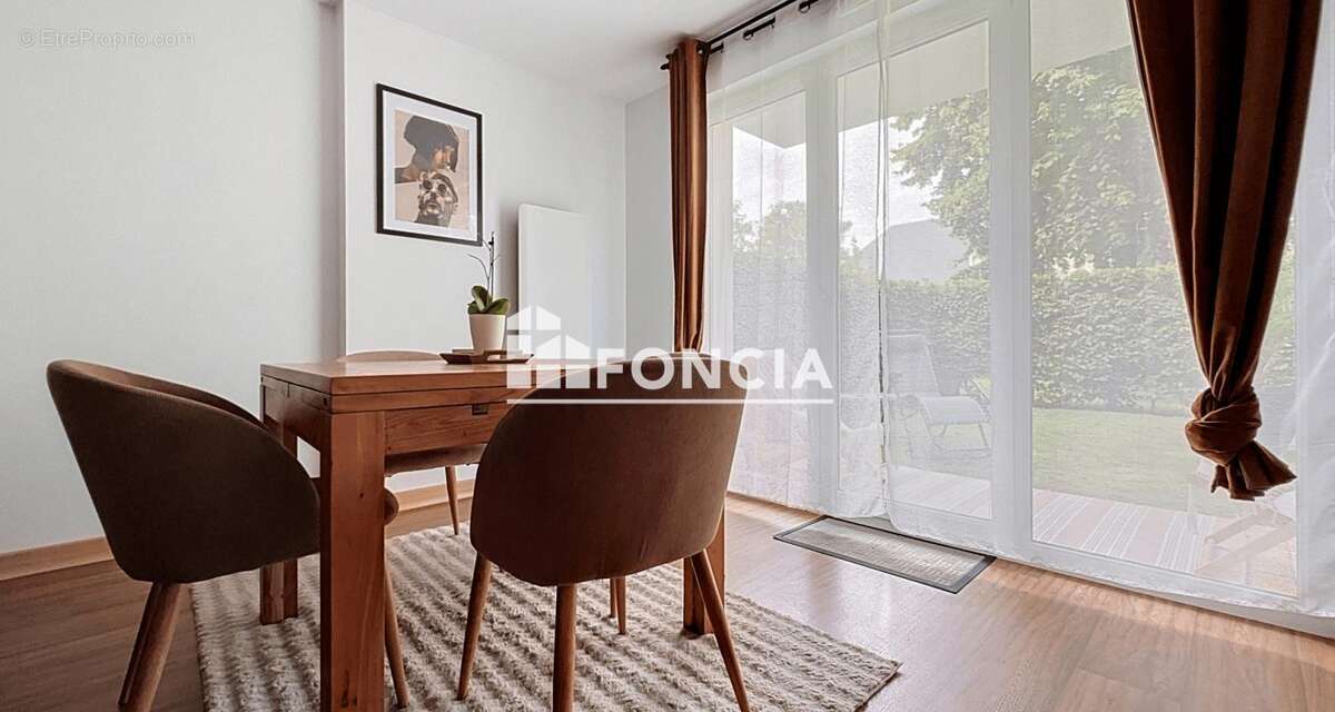 Appartement à MONDEVILLE