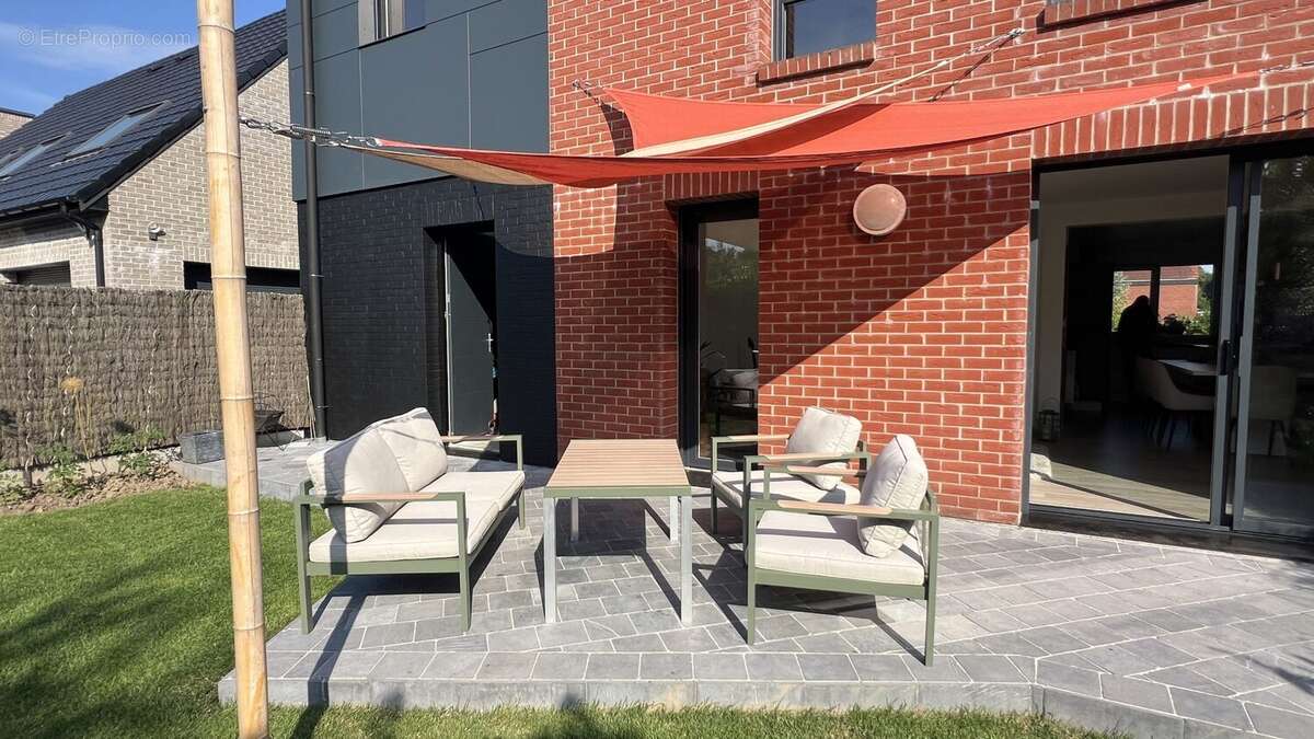 Maison à CHERENG