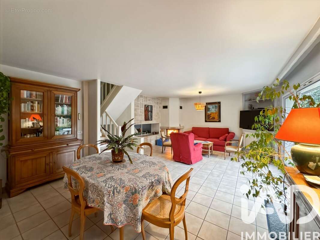 Photo 5 - Maison à LE MEE-SUR-SEINE