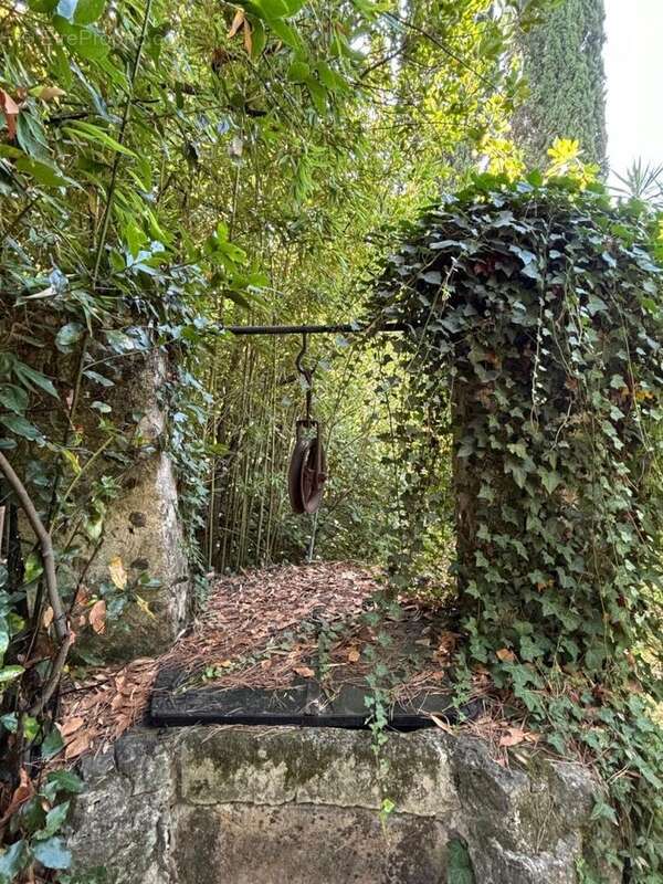 Maison 204m² à MOUGINS - photo 7