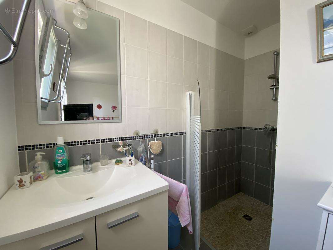 Maison à LES MATHES