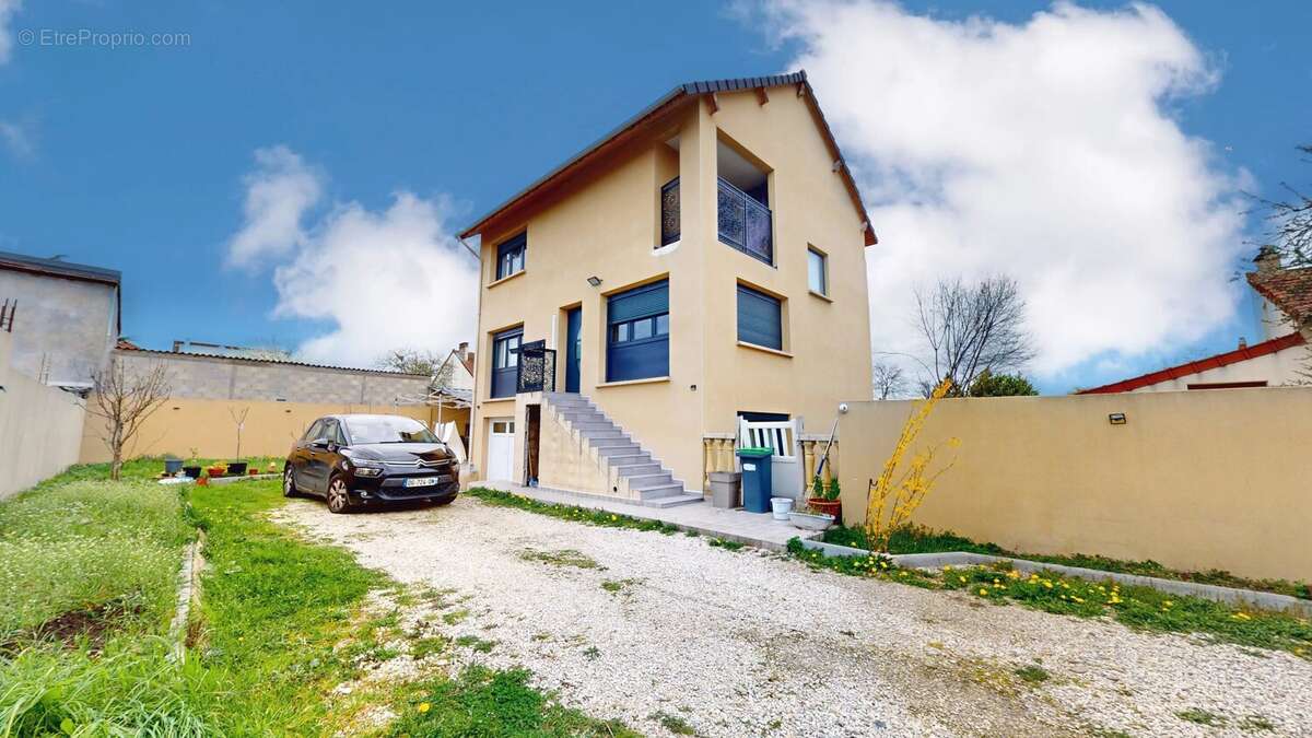 Maison à MONTFERMEIL