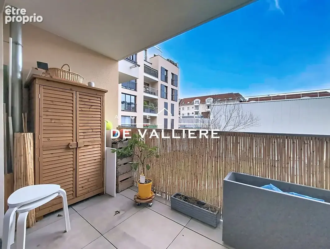 RUEIL-MALMAISON - Plateau - Appartement avec balcon et box - photo 4