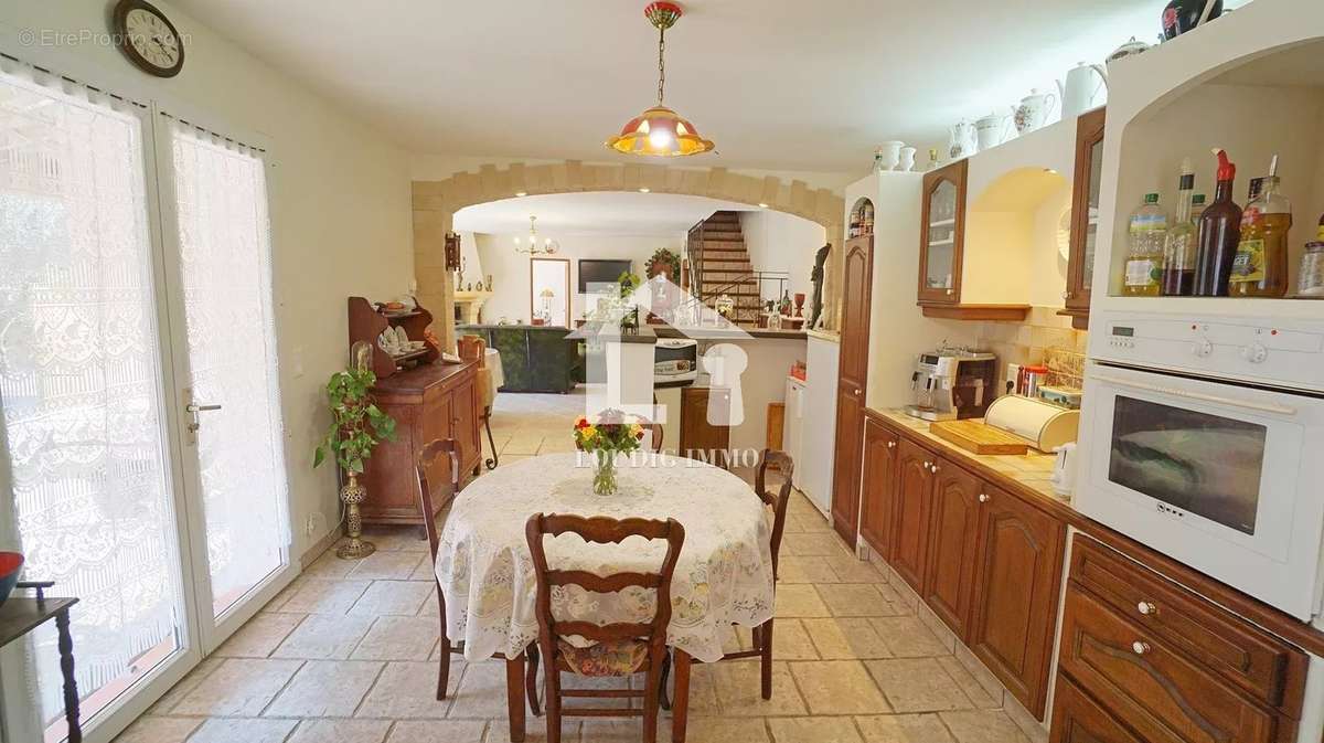 Maison à TOURRETTES-SUR-LOUP