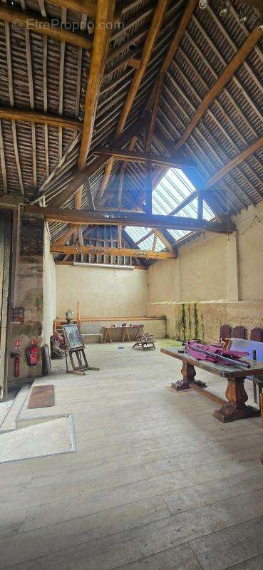 Grange sur Terrain clos de 1958 m² - Idéal pour projet de réception - photo 3
