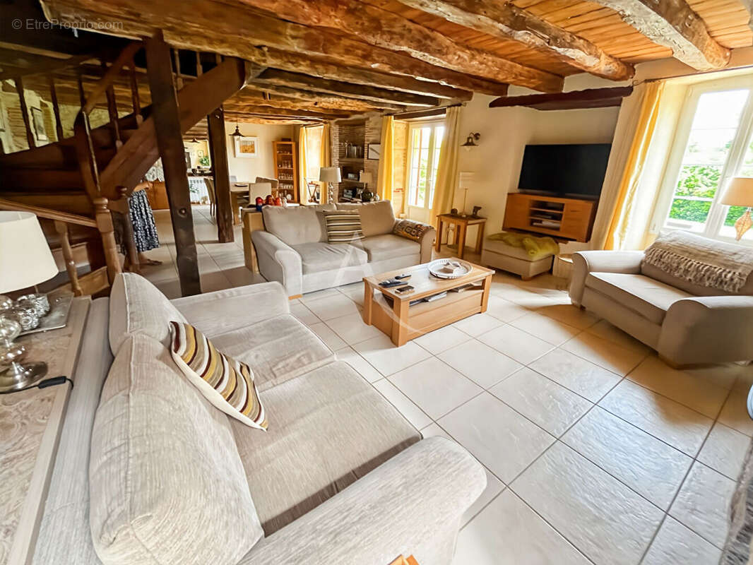 Maison à PRAYSSAC