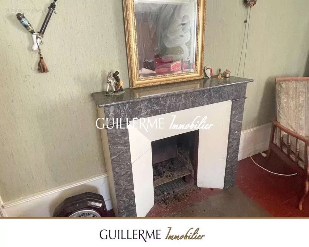 Appartement à SALORNAY-SUR-GUYE