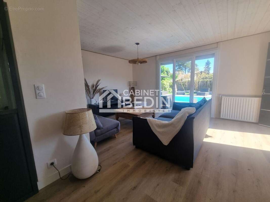 Maison à GUJAN-MESTRAS