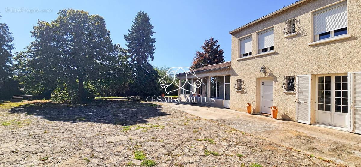 Maison à SAINT-GERMAIN-LAVAL