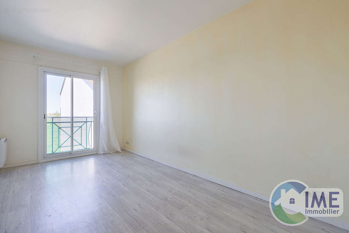 Appartement à EPINAY-SUR-ORGE