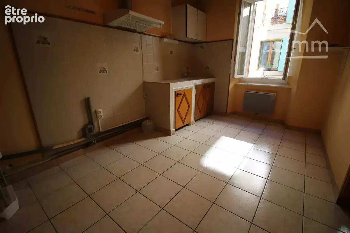 A vendre maison de village avec une cour - photo 5