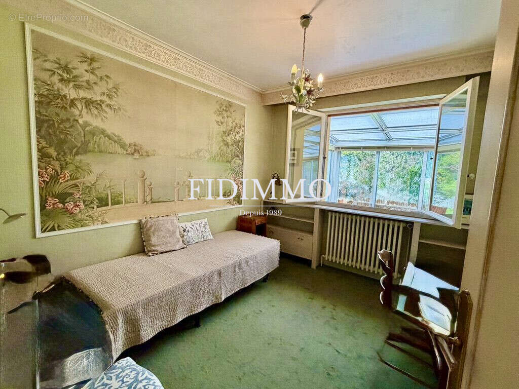 Maison à CHENNEVIERES-SUR-MARNE