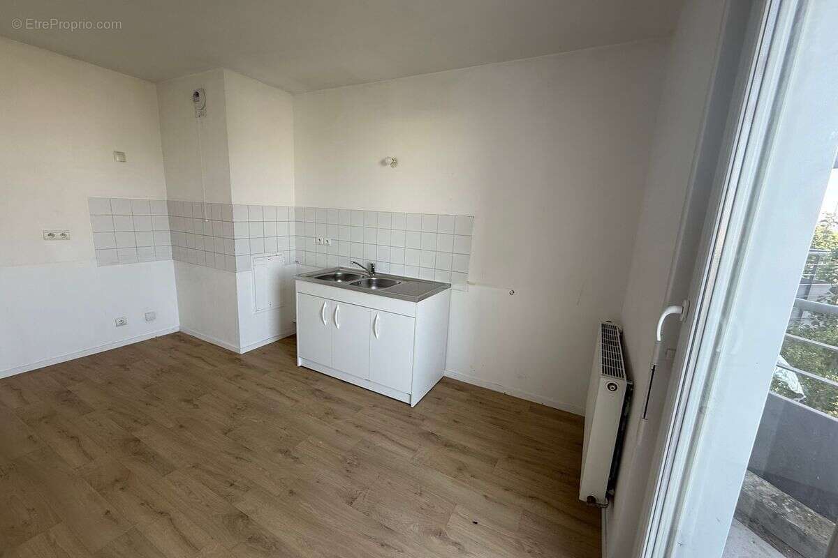T3 de 71 m² à Saint-Priest, Carré Rostand au prix de vente de 145 700€ - photo 7