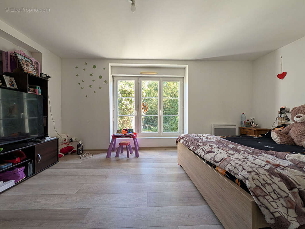 Appartement à LA MOTHE-SAINT-HERAY